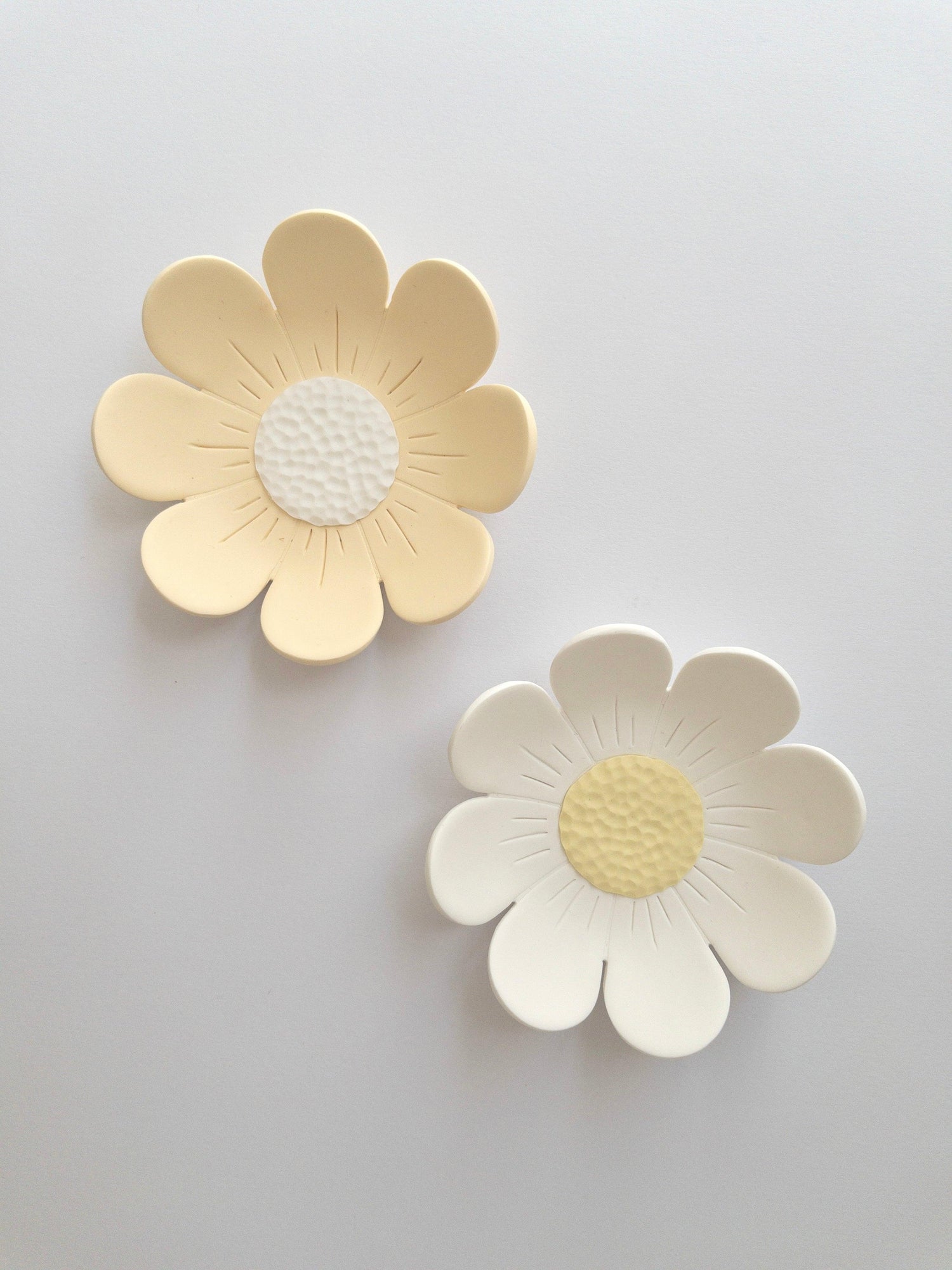 Daisy flower shaped ring dishes